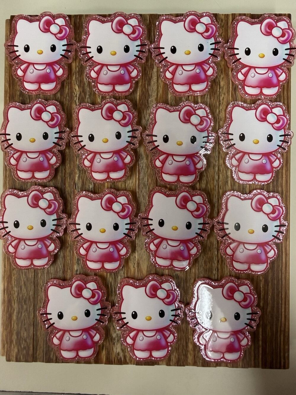 15 Pc Hello Kitty Acrylic Flatbacks